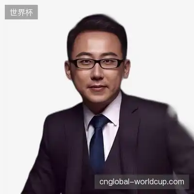 邱彤